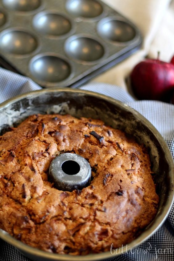 apple walnut cake