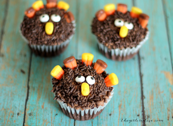 Thanksgiving Turkey Cupcakes – The Easy Way - The Girl Creative