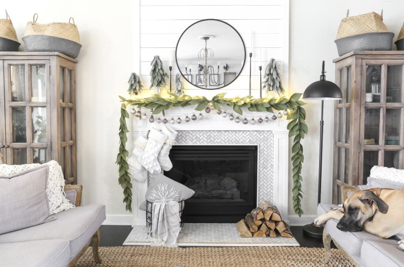 Warm and Cozy Christmas Decorating Ideas - The Girl Creative