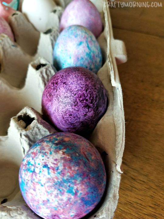 13 Creative Ways to Decorate Easter Eggs - The Girl Creative